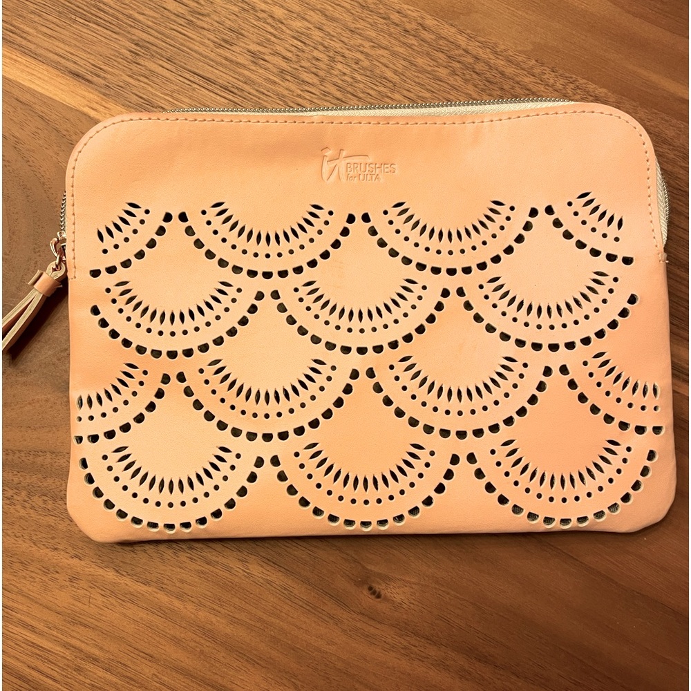 It Cosmetic Bag